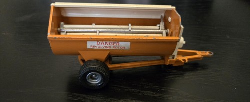 Britains power farm scale - 1/32,