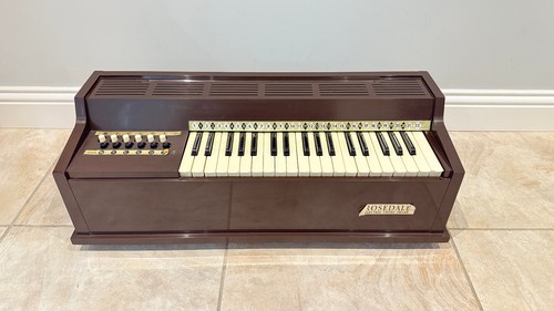 Vintage electric chord organ - vintage,