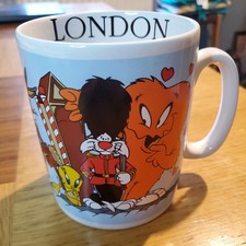 Looney Toons London Large Mug Cup Tweety Pie Bugs Taz Warner Bros Ceramic 1996