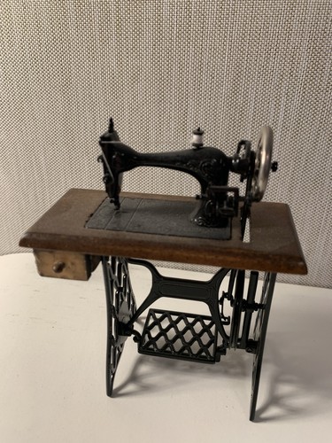 Heidi ott sewing machine - sewing,