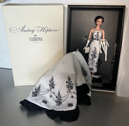 Barbie audrey hepburn - barbie,