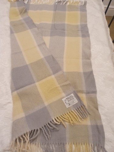 Vintage otterbun wool blanket - otterbun,