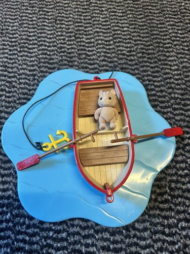 Sylvanian families rowing boat - rowing,