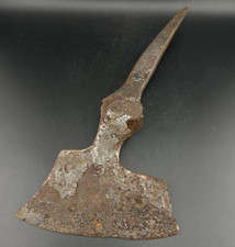 Archaeological Find, Combat