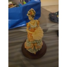 Leonardo Figurine Sunday Best