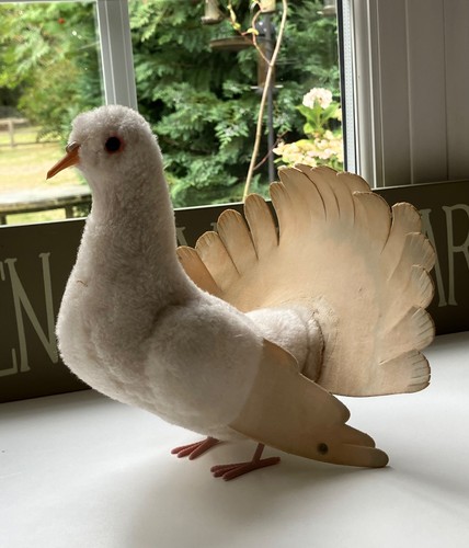 Rare vintage steiff pigeon - rare,