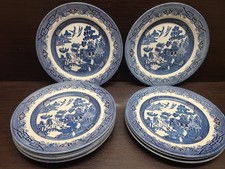 Churchill Blue Willow Plates England Vintage Dinner Salad Plates 24cm / 26cm
