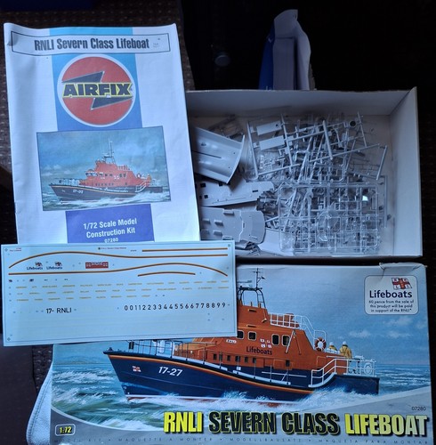 Airfix rnli severn - severn, class