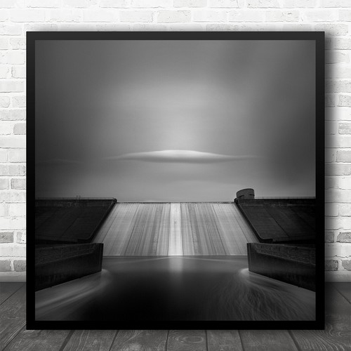 Cloud dam building water - b&w,