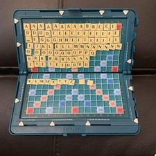 Travel Pocket Scrabble  Game Mattel Hard Case Magnetic Tiles Complete. See Desc