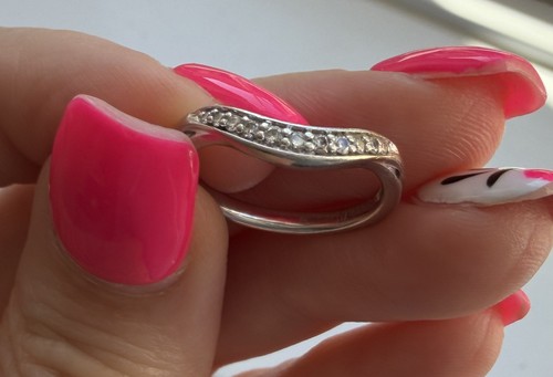 9ct white gold carat - white,