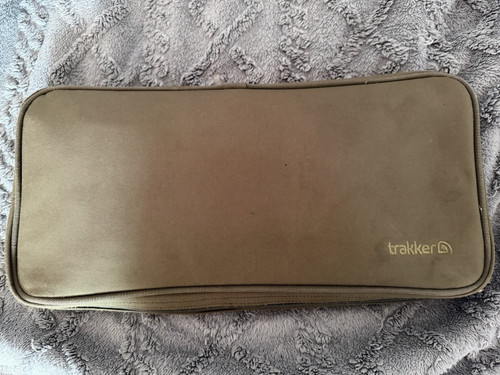 Trakker bag with - with, bars