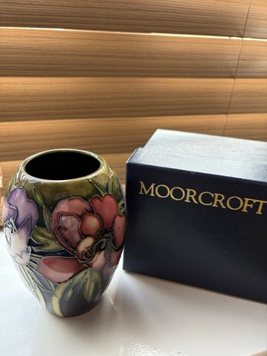 Moorcroft ceramic vase - ceramic,