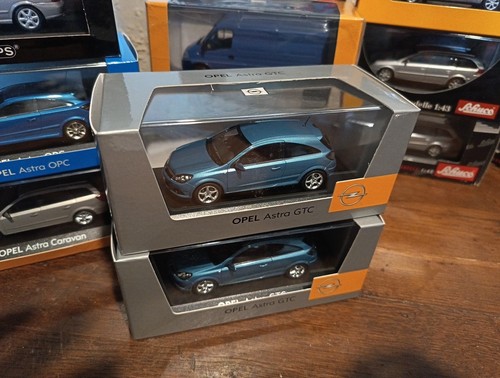 Boxed model minichamps - 1/43,