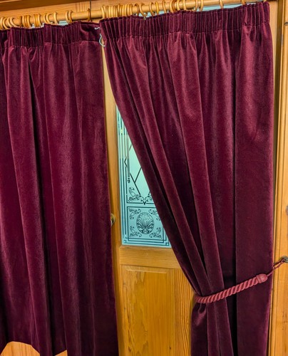 Velvet curtains claret red - velvet,
