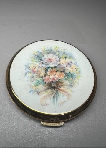 Vintage stratton compact - stratton,
