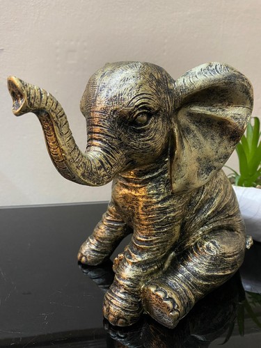 Ebony the elephant decor - ebony,