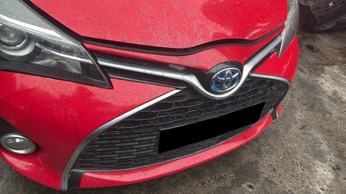 Toyota yaris 5dr - 2014, 2017