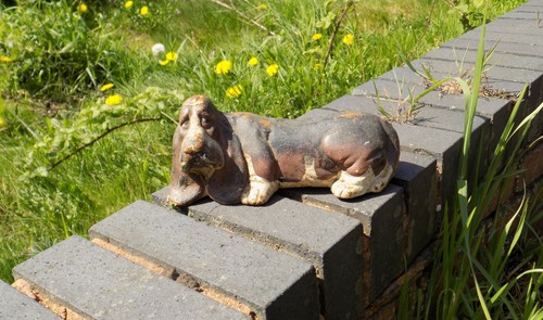 Vintage solid cast iron - cast,