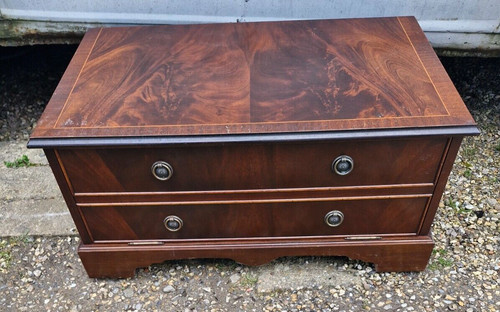 Mahogany media cabinet can - tv,
