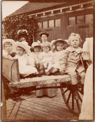 Old photo group - b&w,