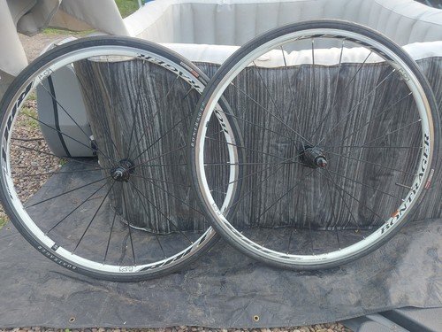 Bontrager race wheels with - bontrager,