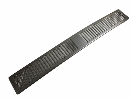 Front grille top - front,