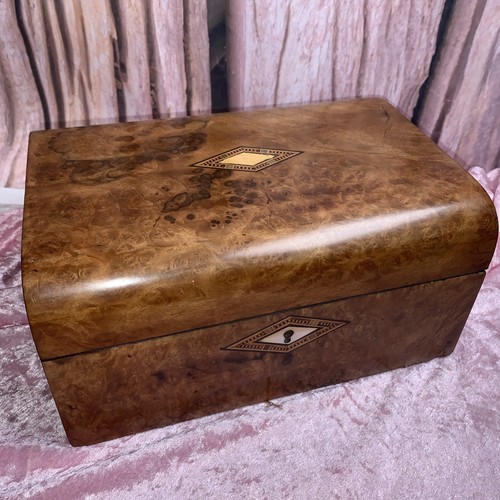 Vintage wooden lidded box - vintage,