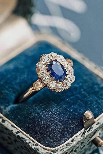 Oval cut blue sapphire - cut,