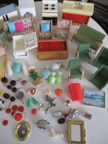 Vintage dolls house - vintage,