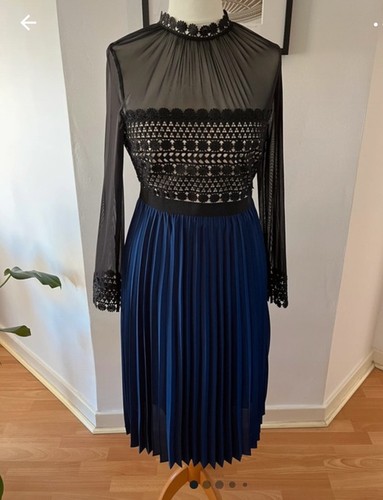 Fee blue black embroidered - &,