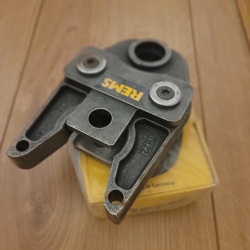 Rems pressing jaws - jaws, th22