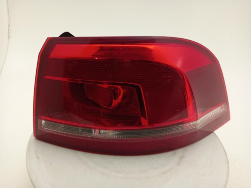 Volkswagen passat tail - tail, light