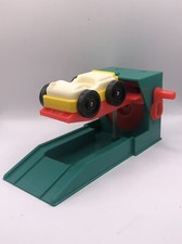 Fisher Price Garage Car Lift /