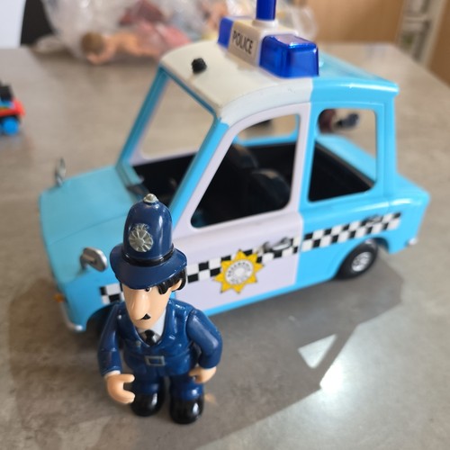 Postman pat sds selby - postman,