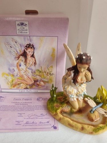 Faerie poppets open reflection - open,
