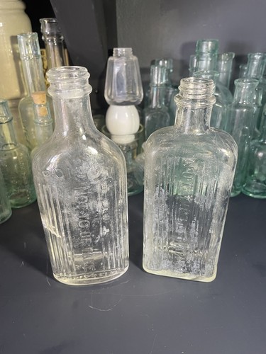 Pair antique poisonous not - of,
