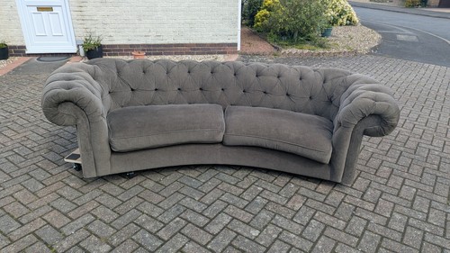 Curved chesterfield sofa - curved,