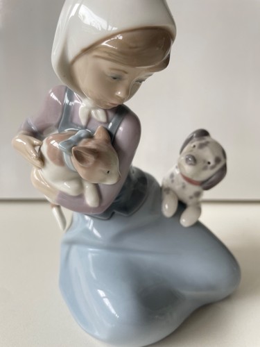 Lladro 5032 little friskies - lladro,