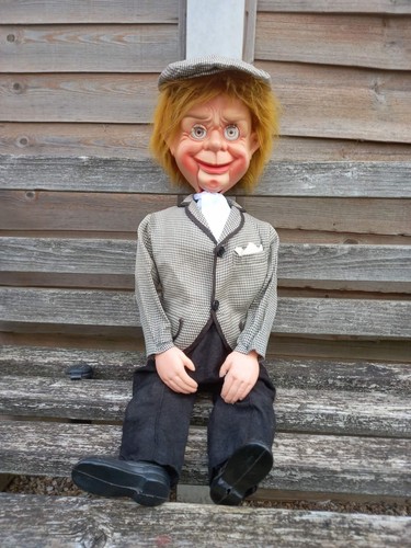 Parlanchin ventriloquist - mr,