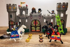 Vintage Playmates Castle Play-set Unimax 1996 Medieval Castle With Figures