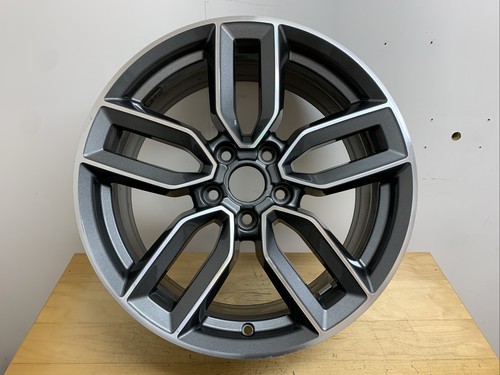 Audi 18 twin 5 - 1,