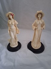 The Leonardo Collection Lady