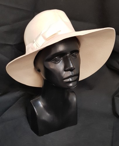 Vintage ivory wool felt - ivory,