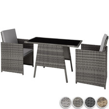 Garden bistro set in rattan |