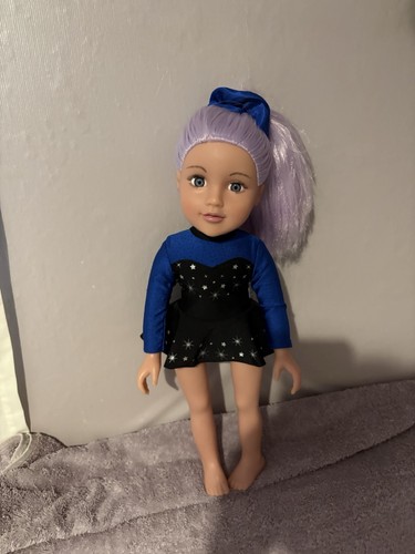 Design friend clara doll - a,