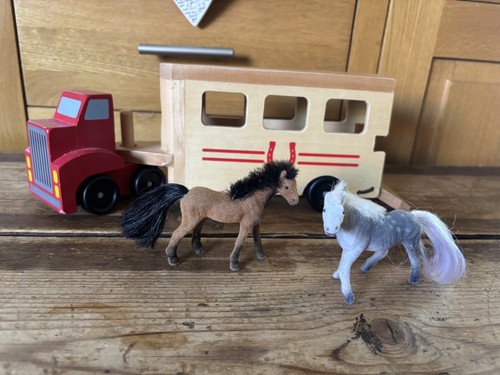 Melissa doug horse carrier - &,