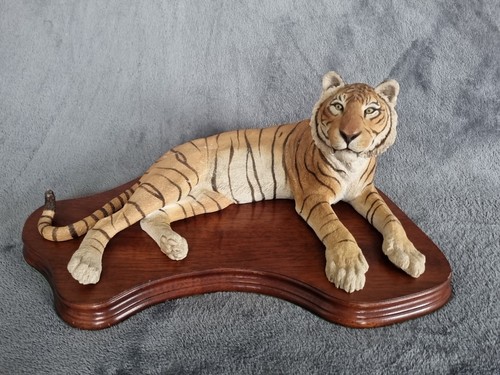 Beautiful vintage tiger - beautiful,