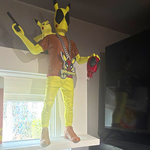 Pikapool pikachu deadpool - pikachu,