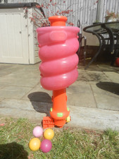 Little Tikes Super Spiral Sprinkler Garden Water Toy with Balls